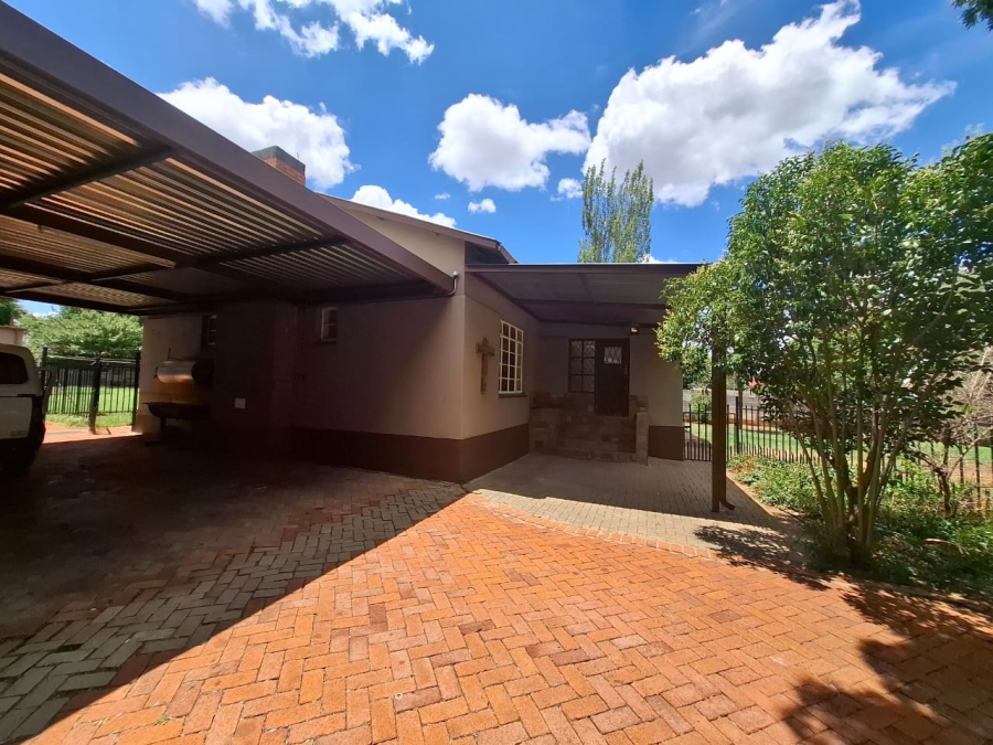 4 Bedroom Property for Sale in Bayswater Free State